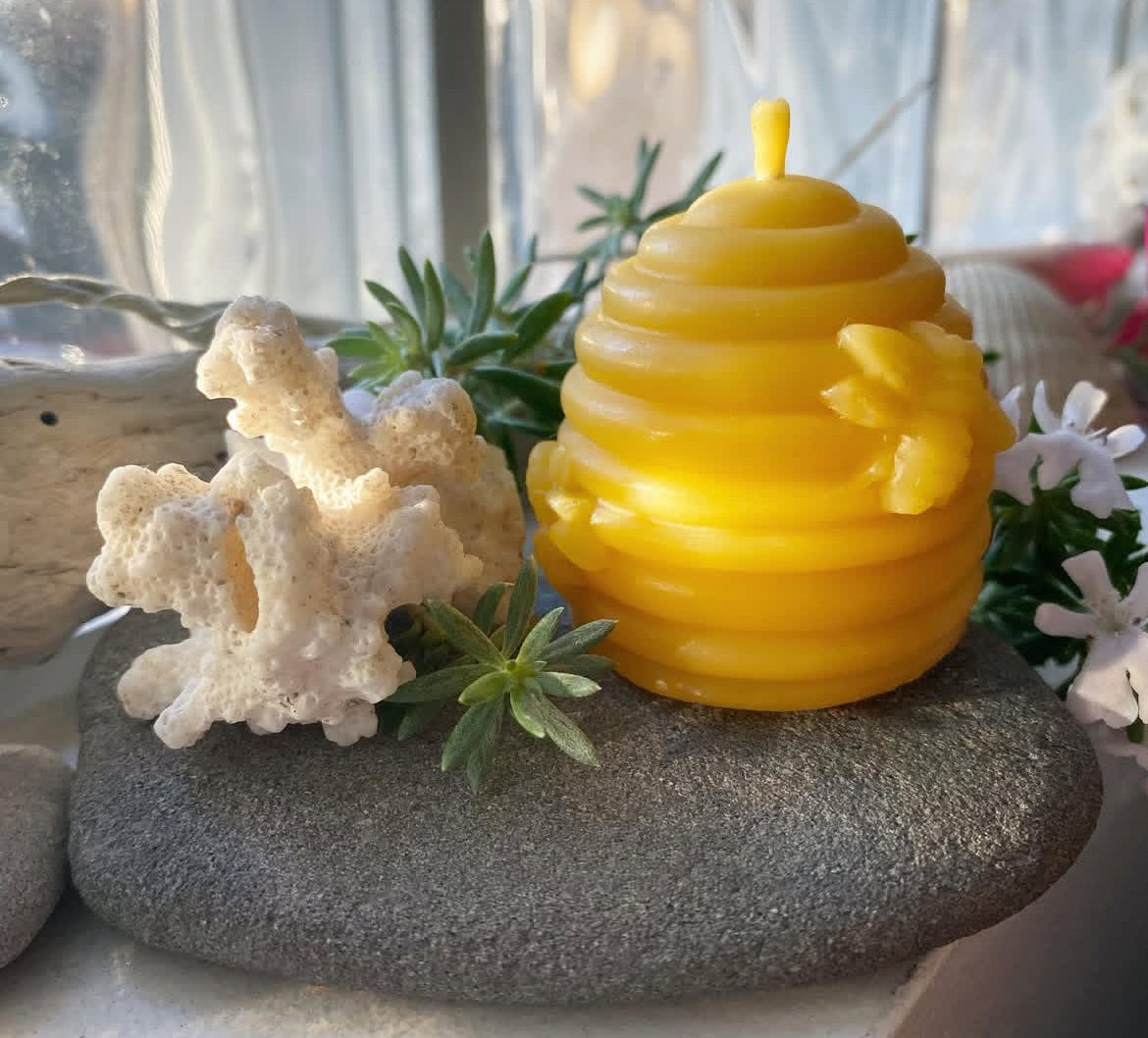 Small Beehive Candle